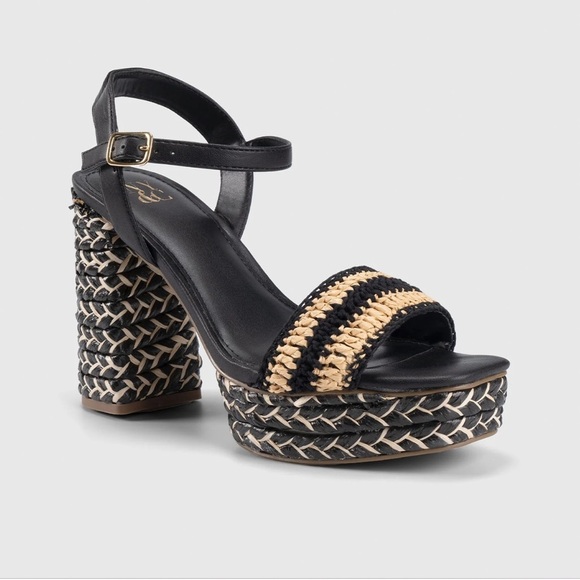Black and Tan Woven Platform Sandals with Matching Clutch - Picture 1 of 5